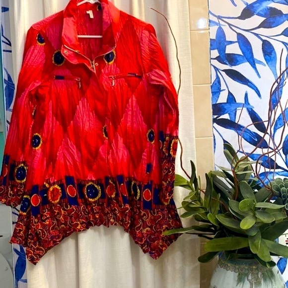 Women’s Lindi Multicolor Pleated 100% Polyester Full Zip Red & Pink Jacket M - Picture 1 of 9